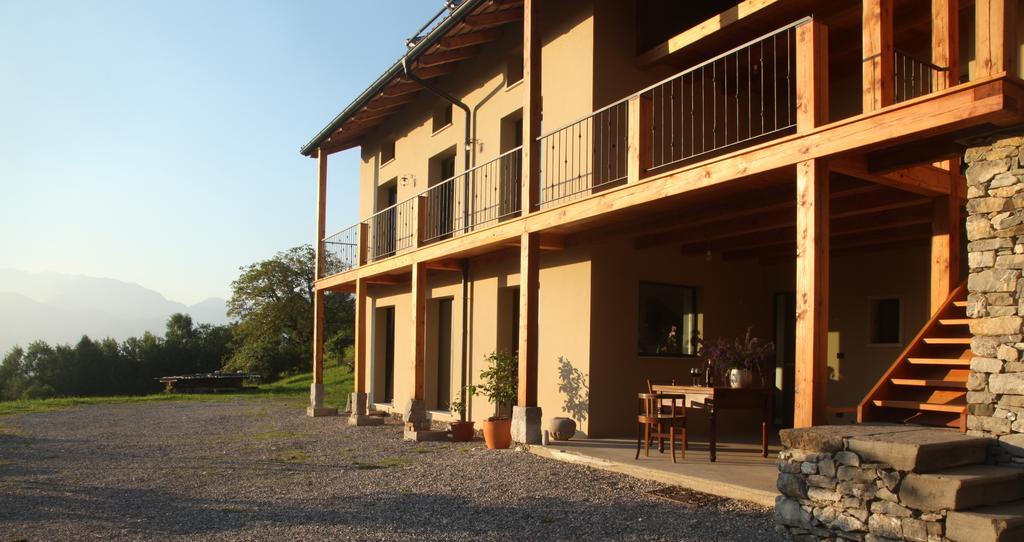 Apartments Lom Most na Soči Eksteriør billede